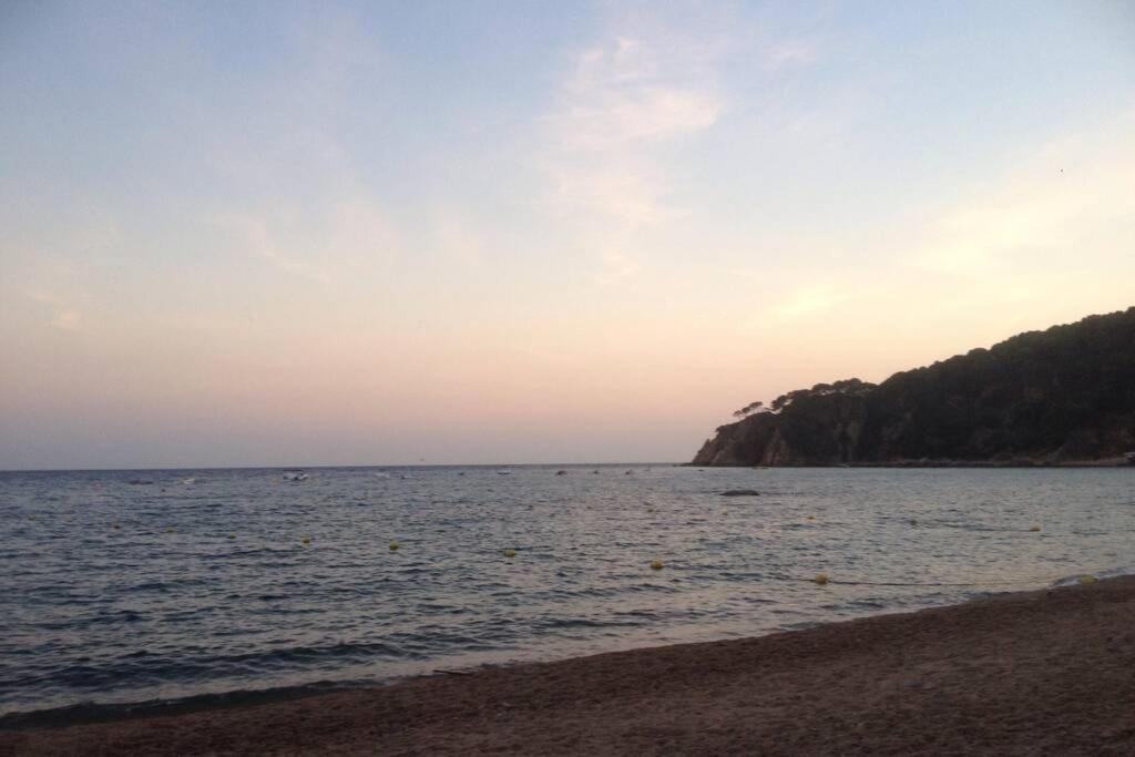 Vila Casita Blanca Con Fibra Optica Y Piscina Cominutaria Tossa de Mar Exteriér fotografie
